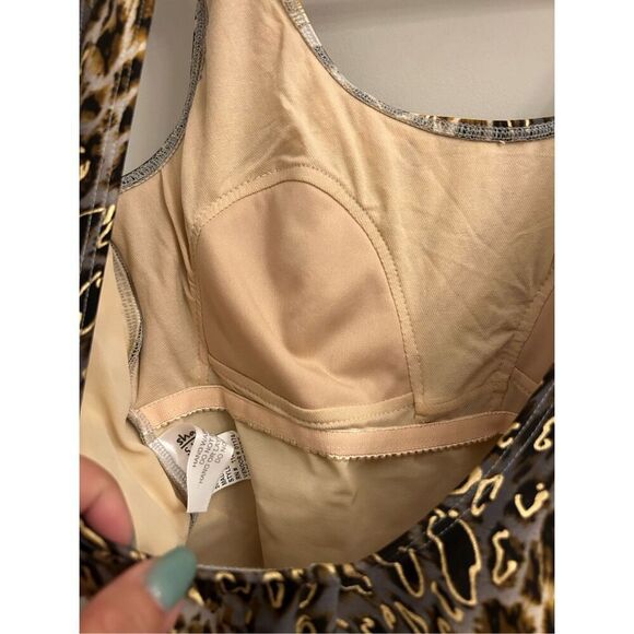 NWT Shape FX Swim Leopard One-piece sz 12 mob wife slimming - Picture 4 of 10